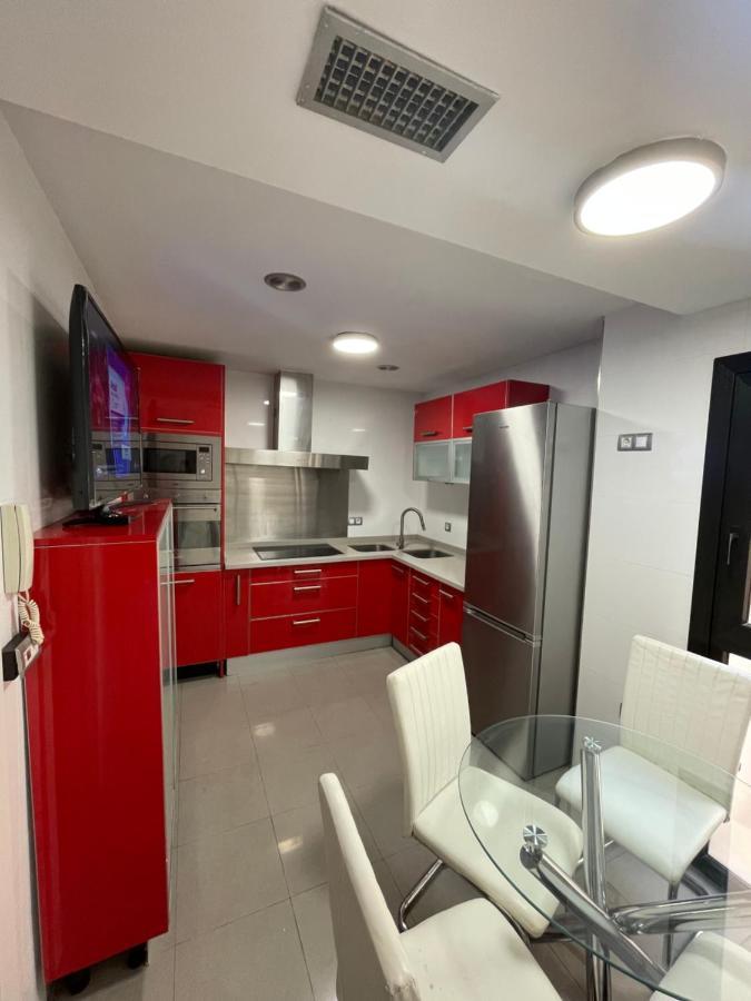 Moderno Apartamento Con Plaza De Garaje En Pleno Centro De Almería Dış mekan fotoğraf