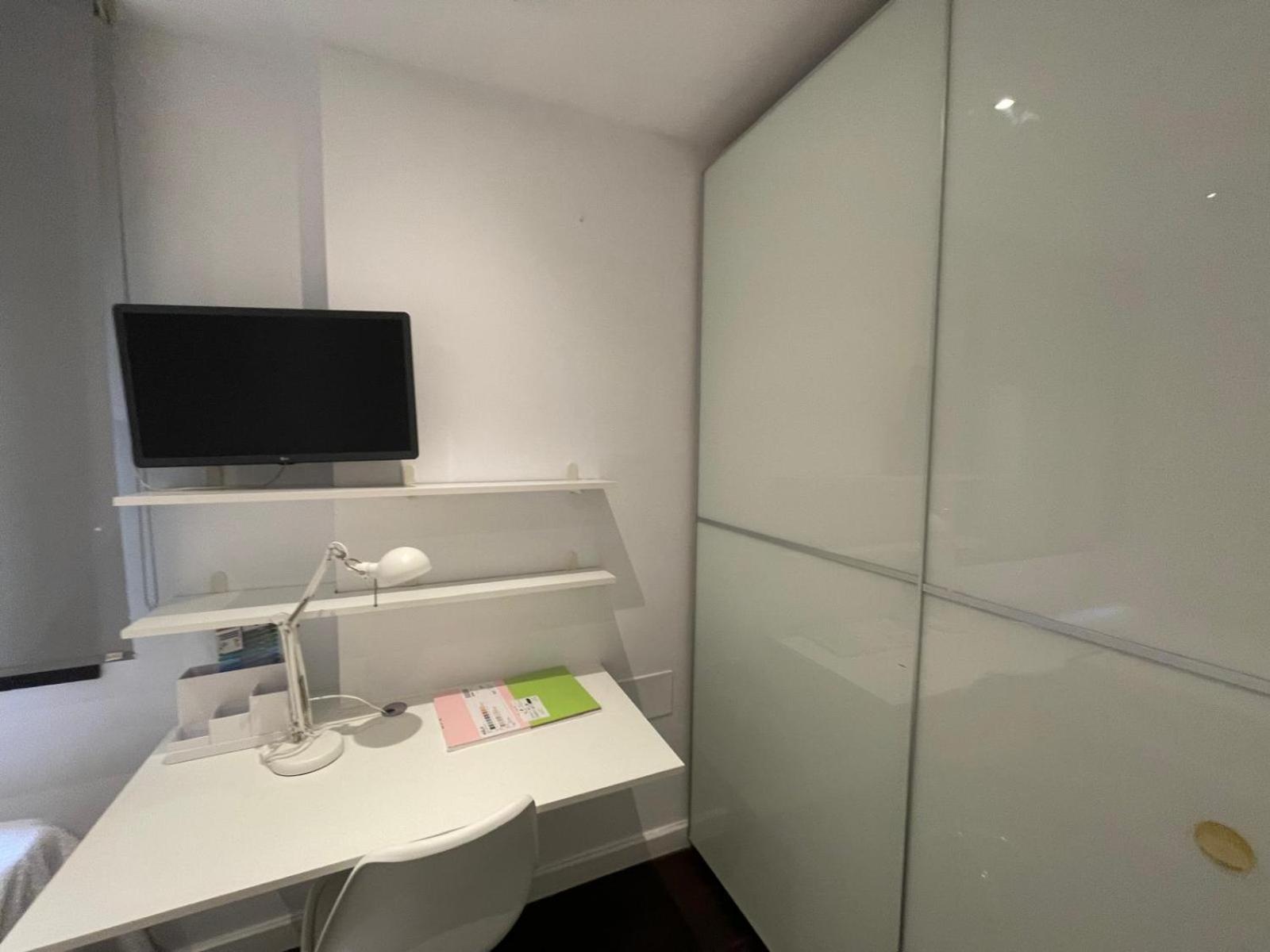 Moderno Apartamento Con Plaza De Garaje En Pleno Centro De Almería Dış mekan fotoğraf